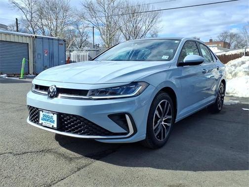 2025 Volkswagen Jetta 1.5T SE