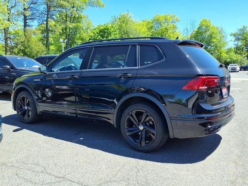 Deep Black 2023 Volkswagen Tiguan 2.0T SE R-Line Black 4MOTION