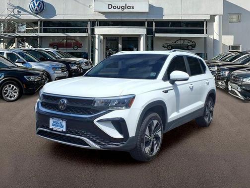 Pure White 2023 Volkswagen Taos 1.5T SE