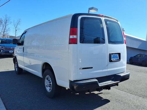 2020 Chevrolet Express 2500 RWD 2500 Regular Wheelbase WT