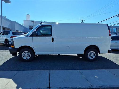 2020 Chevrolet Express 2500 RWD 2500 Regular Wheelbase WT
