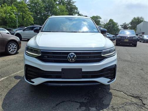 2022 Volkswagen Tiguan 2.0T SE R-Line Black 4MOTION