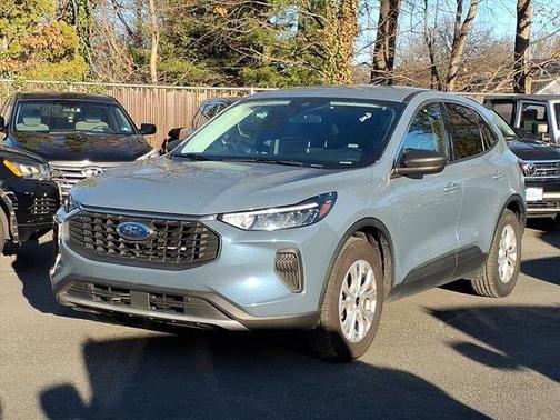 VAPOR BLUE METALLIC 2024 Ford Escape Active