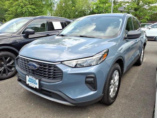 VAPOR BLUE METALLIC 2024 Ford Escape Active