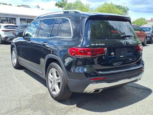 Night Black 2022 Mercedes-Benz GLB 250 4MATIC