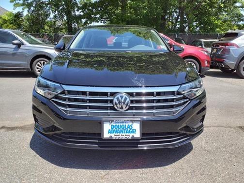 Black Uni 2021 Volkswagen Jetta 1.4T SE