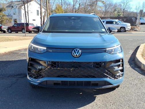 2025 Volkswagen Tiguan 2.0T SE R-Line Black 4MOTION