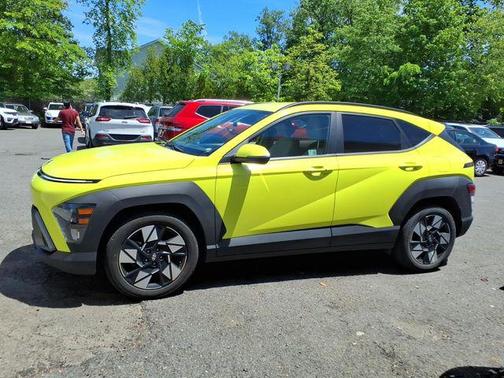 Neoteric Yellow 2024 Hyundai KONA SEL