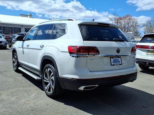 Pure White 2021 Volkswagen Atlas 2.0T SEL