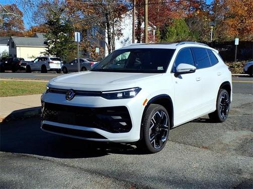 2025 Volkswagen Tiguan 2.0T SEL R-Line 4MOTION