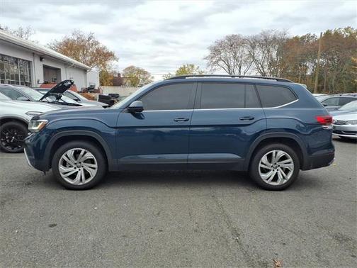 2022 Volkswagen Atlas 3.6L SE w/Technology