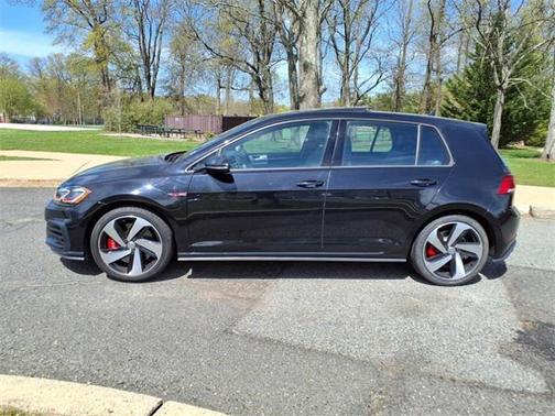 2019 Volkswagen Golf GTI 2.0T S 4-Door