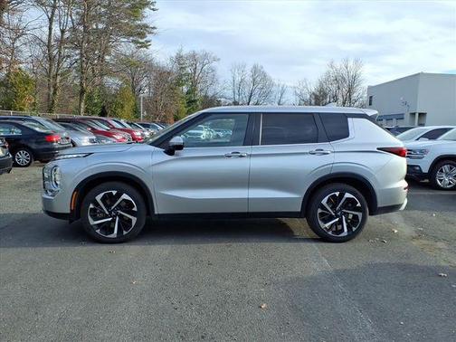 2024 Mitsubishi Outlander SE Black Edition S-AWC