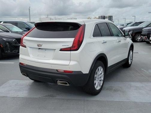 2023 Cadillac XT4 Luxury