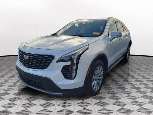 Crystal White Tri-Coat 2023 Cadillac XT4 Premium Luxury