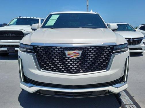 2023 Cadillac Escalade ESV Luxury