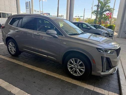 2023 Cadillac XT6 Luxury FWD