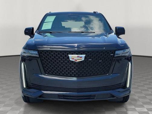 2022 Cadillac Escalade Luxury