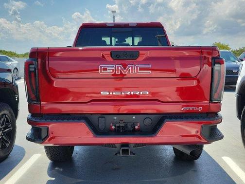 2024 GMC Sierra 2500 AT4