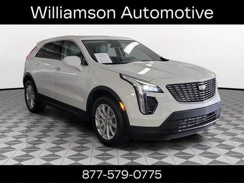 Crystal White Tri-Coat 2023 Cadillac XT4 Luxury