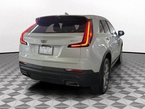 Crystal White Tri-Coat 2023 Cadillac XT4 Luxury