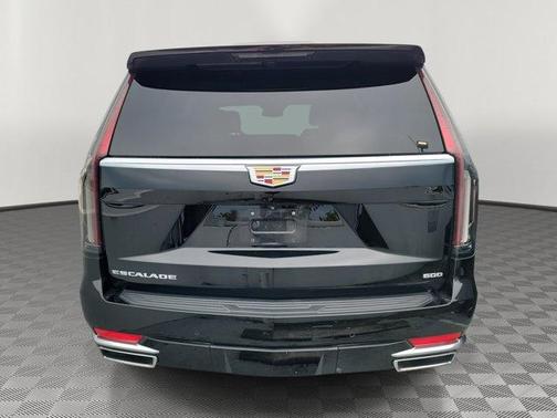 2023 Cadillac Escalade Luxury