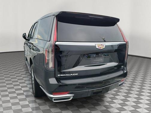 2023 Cadillac Escalade Luxury