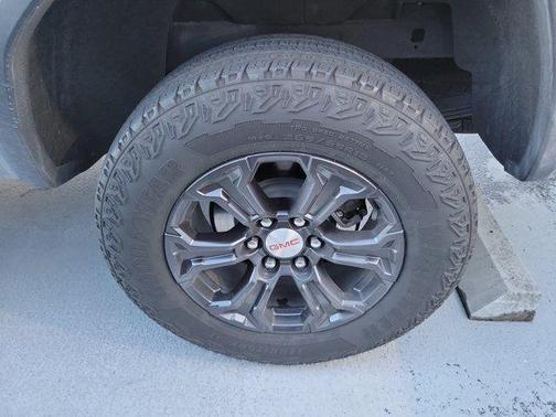 Sterling 2023 GMC Canyon Elevation