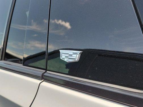 Crystal White Tri-Coat 2023 Cadillac Escalade ESV Sport Platinum