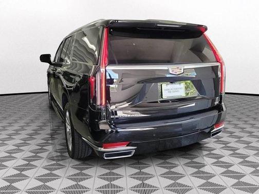 2024 Cadillac Escalade ESV Luxury