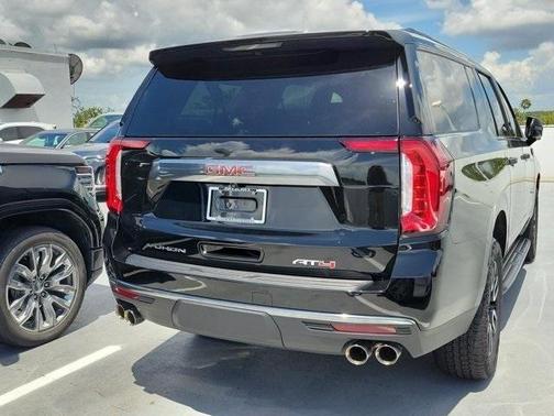2024 GMC Yukon XL AT4