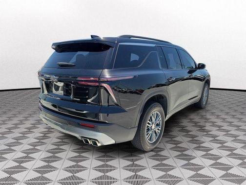 Mosaic Black Metallic 2025 Chevrolet Traverse LT
