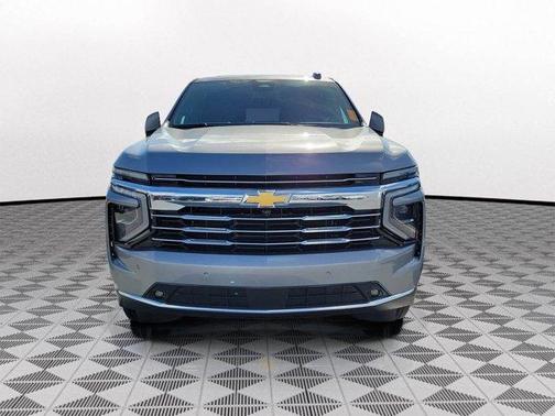 2025 Chevrolet Suburban LT