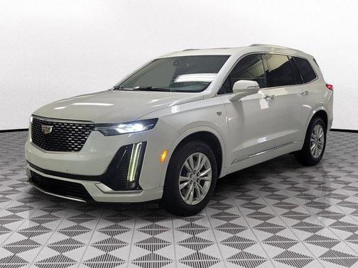 Crystal White Tri-Coat 2023 Cadillac XT6 Luxury FWD