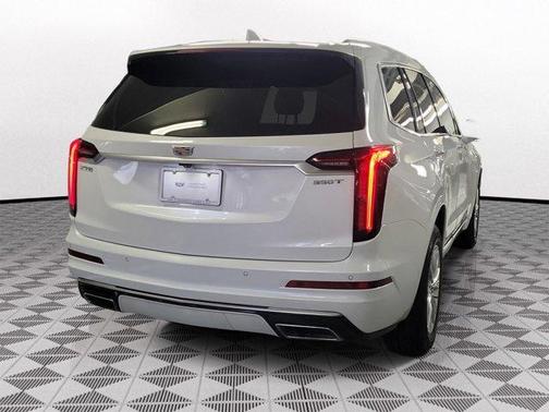 Crystal White Tri-Coat 2023 Cadillac XT6 Luxury FWD