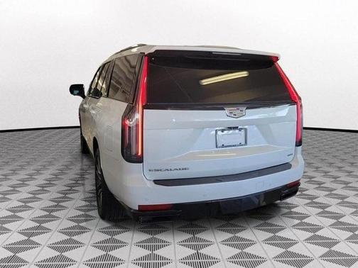 2023 Cadillac Escalade Sport Platinum