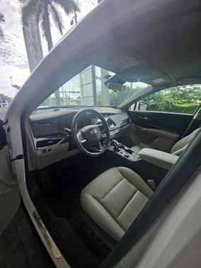 2023 Cadillac XT4 Luxury