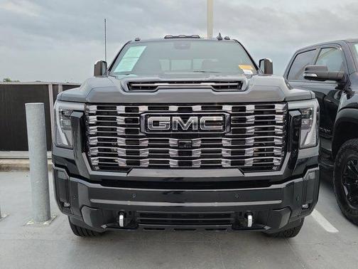 2025 GMC Sierra 2500 Denali Ultimate