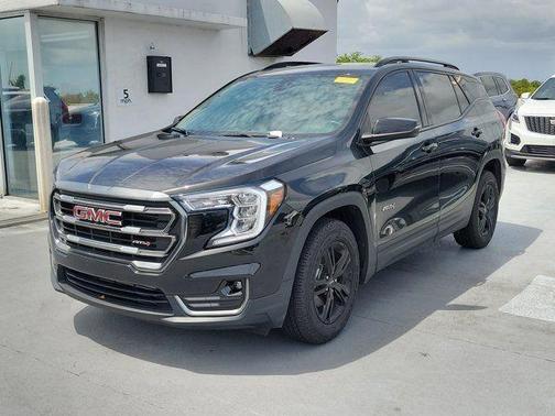 Ebony Twilight Metallic 2022 GMC Terrain AT4