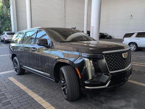 2025 Cadillac Escalade ESV Premium Luxury