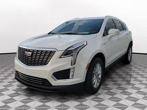 Crystal White Tri-Coat 2023 Cadillac XT5 Luxury