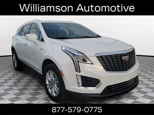 Crystal White Tri-Coat 2023 Cadillac XT5 Luxury
