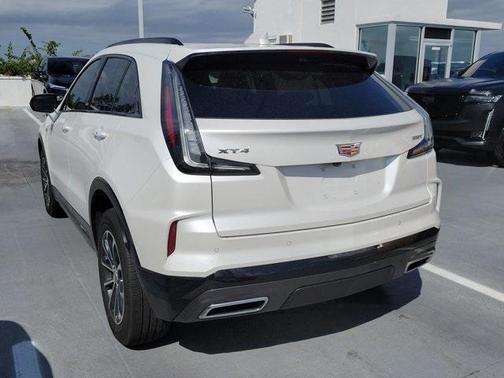 2025 Cadillac XT4 Sport
