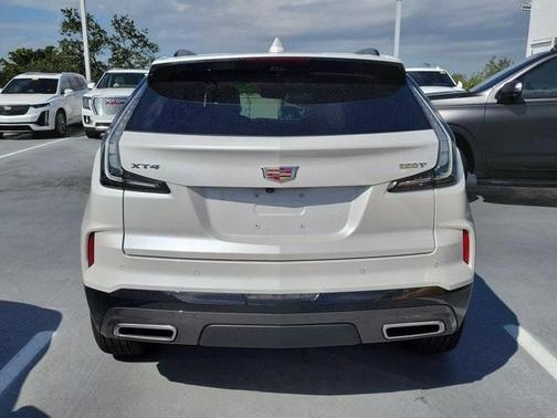 2025 Cadillac XT4 Sport