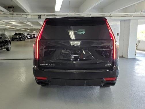 2023 Cadillac Escalade ESV Sport Platinum