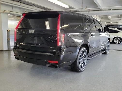 2023 Cadillac Escalade ESV Sport Platinum