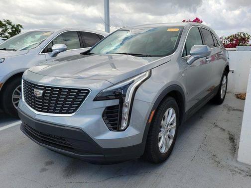 2023 Cadillac XT4 Luxury