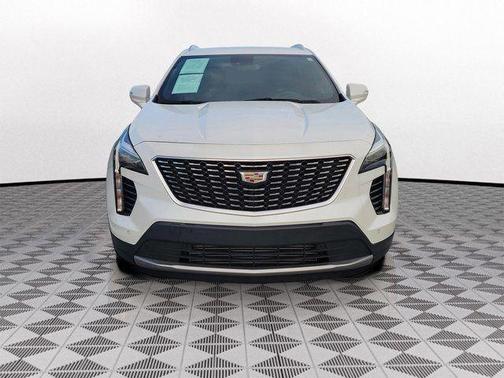 Crystal White Tri-Coat 2023 Cadillac XT4 Premium Luxury