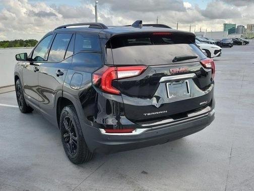 2022 GMC Terrain AT4