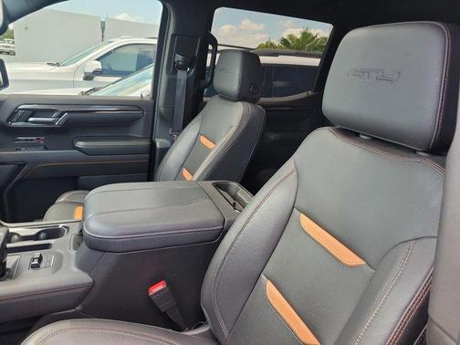 Onyx Black 2023 GMC Sierra 1500 AT4